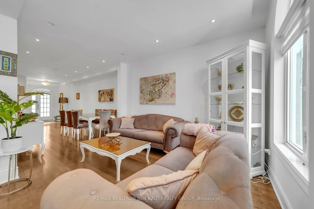 190, Harding, North Richvale, Richmond Hill