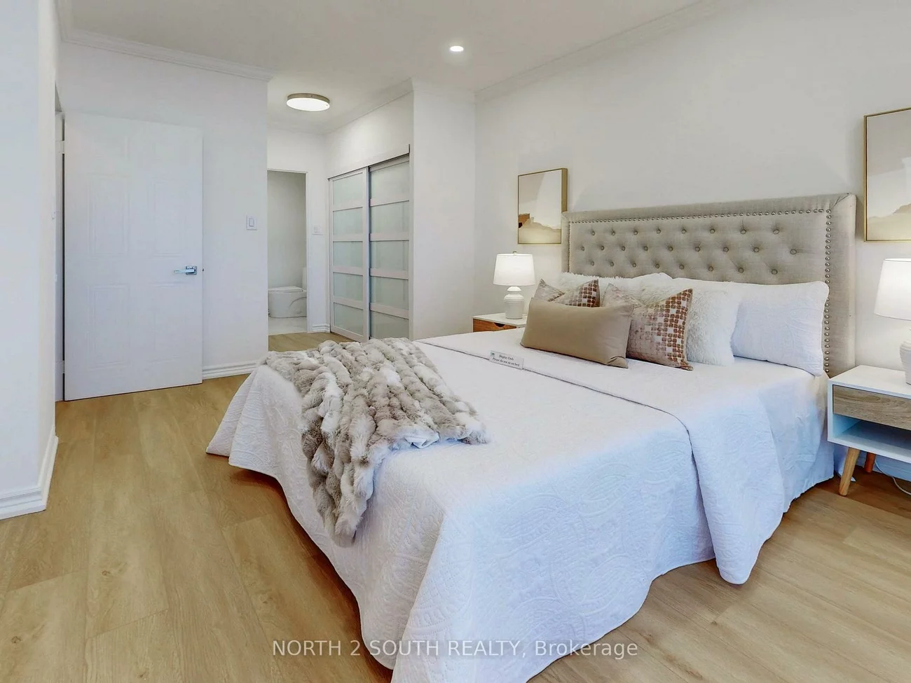 32, Clarissa, Harding, Richmond Hill