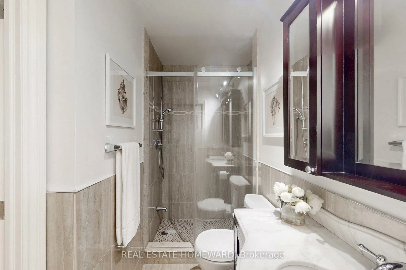 11121, Yonge, Devonsleigh, Richmond Hill