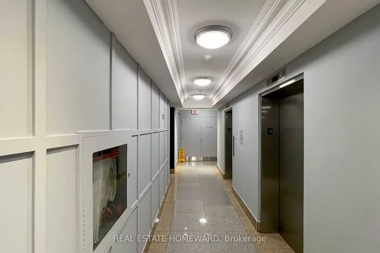 11121, Yonge, Devonsleigh, Richmond Hill