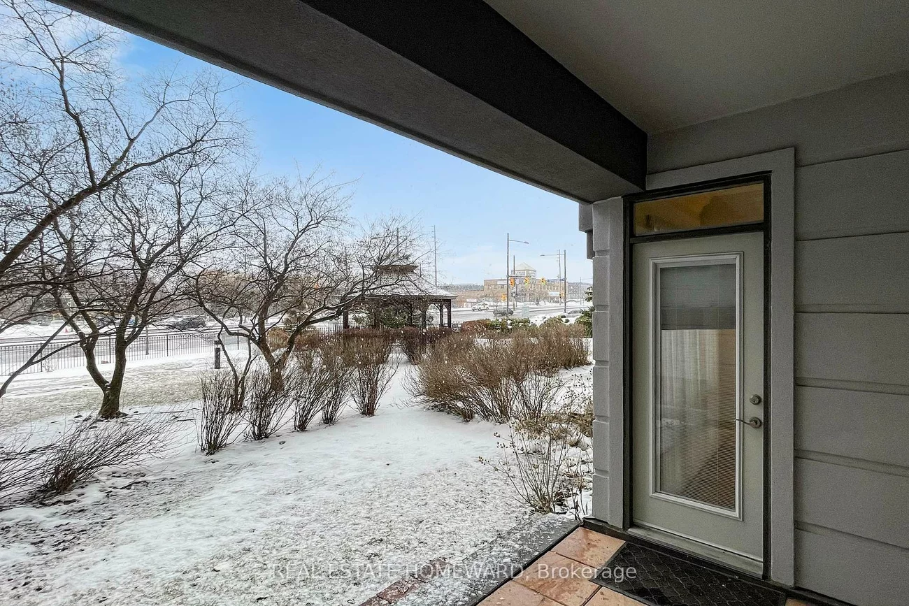 11121, Yonge, Devonsleigh, Richmond Hill