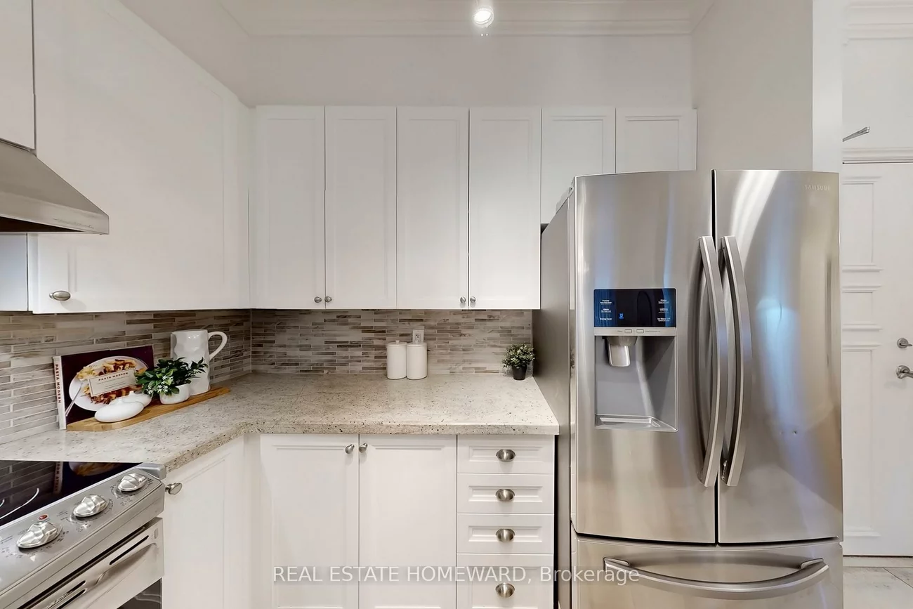 11121, Yonge, Devonsleigh, Richmond Hill