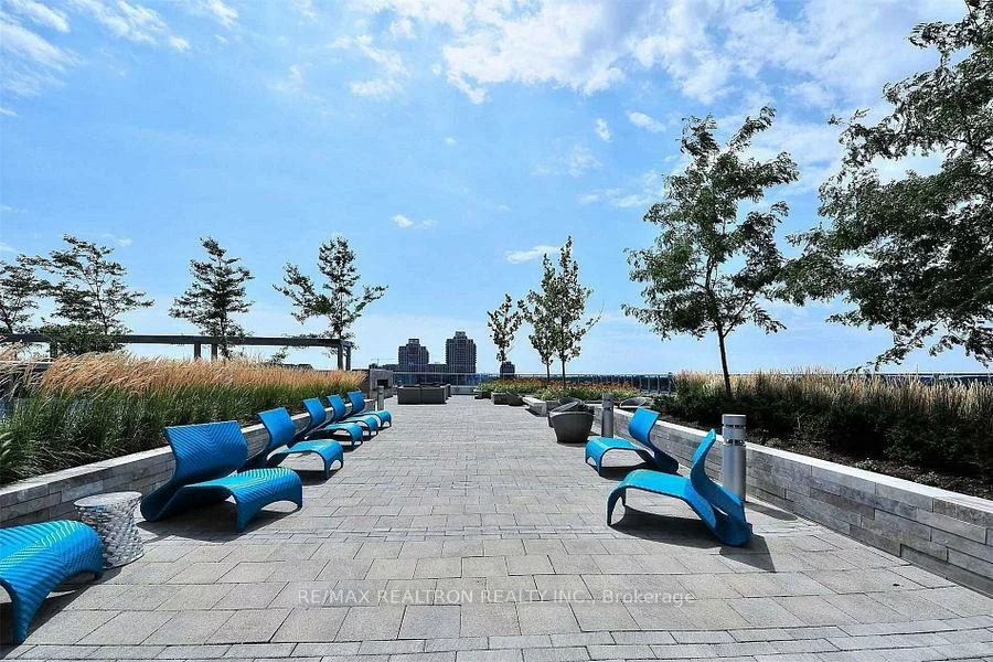 9471, Yonge, Observatory, Richmond Hill