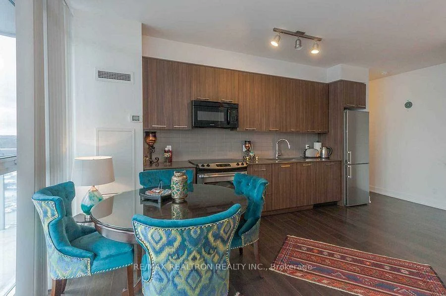 9471, Yonge, Observatory, Richmond Hill