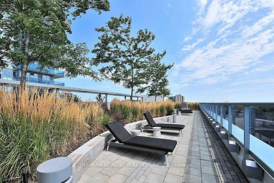 9471, Yonge, Observatory, Richmond Hill