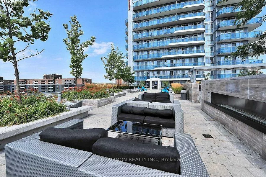 9471, Yonge, Observatory, Richmond Hill