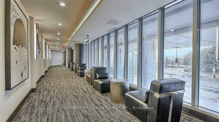 9471, Yonge, Observatory, Richmond Hill