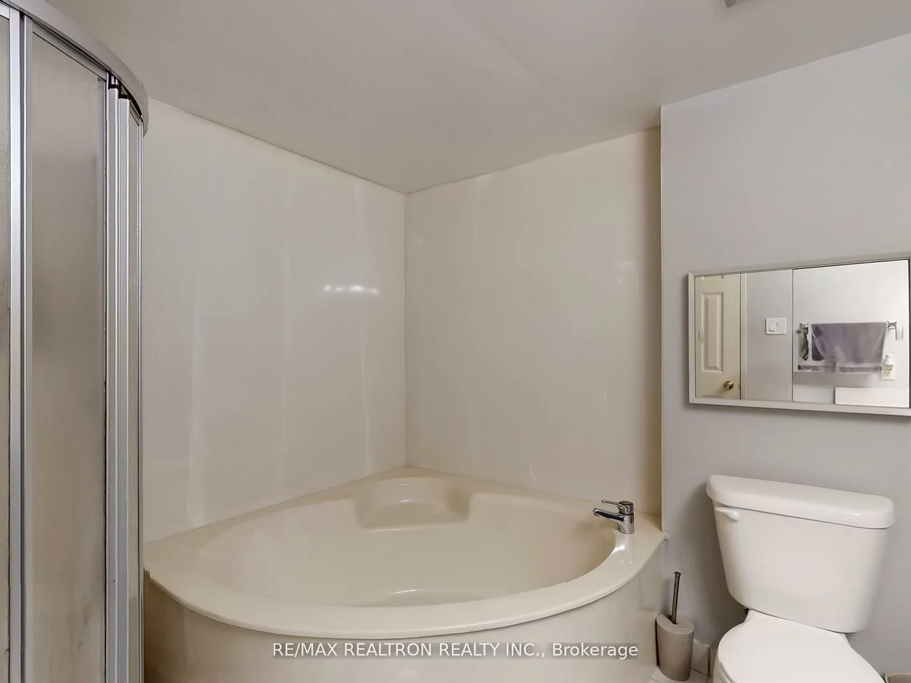 40, Harding, North Richvale, Richmond Hill