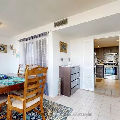 40, Harding, North Richvale, Richmond Hill