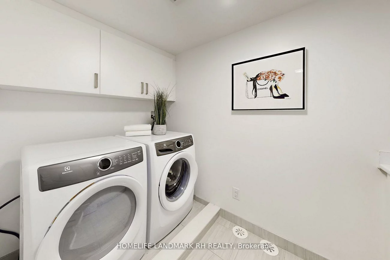 386, Highway 7, Doncrest, Richmond Hill