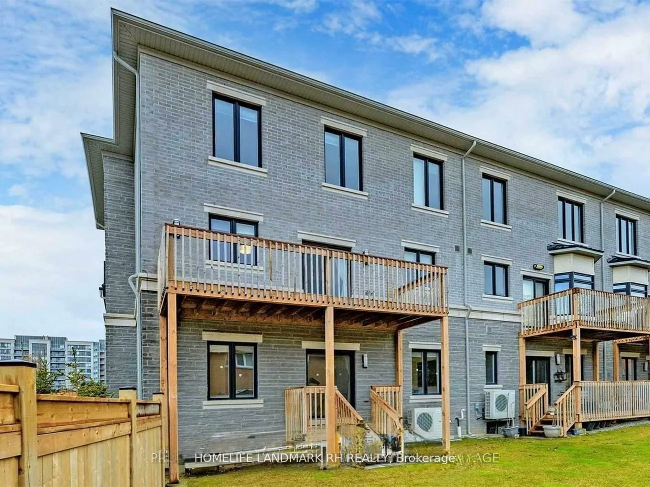 386, Highway 7, Doncrest, Richmond Hill