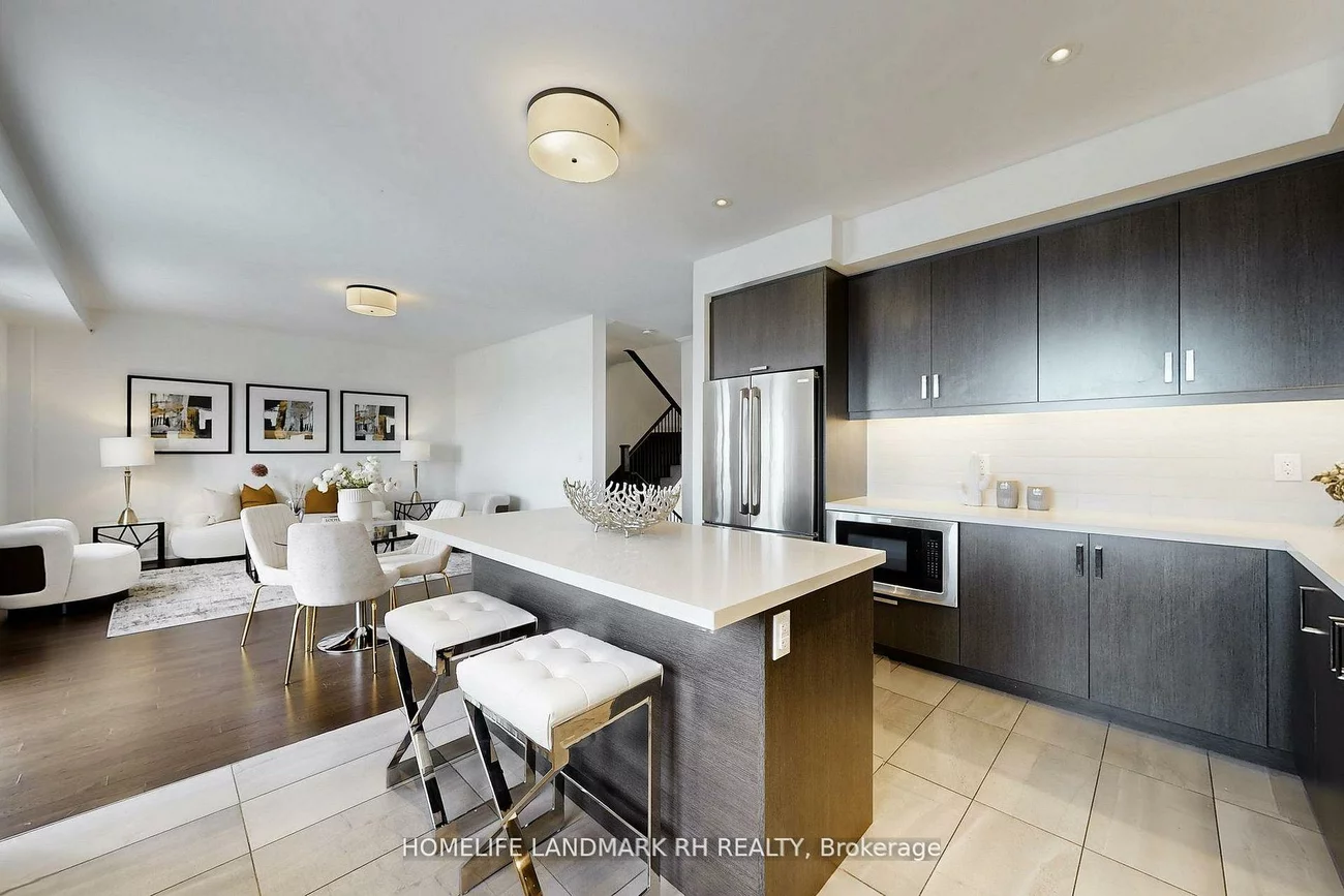 386, Highway 7, Doncrest, Richmond Hill