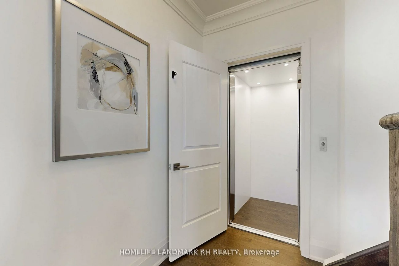 386, Highway 7, Doncrest, Richmond Hill