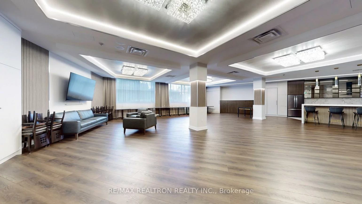 40, Harding, Harding, Richmond Hill