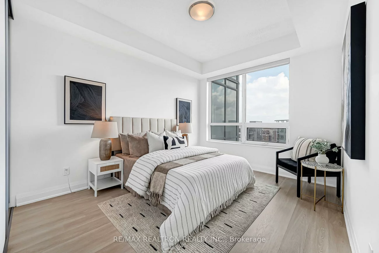 398, Hwy 7, Doncrest, Richmond Hill