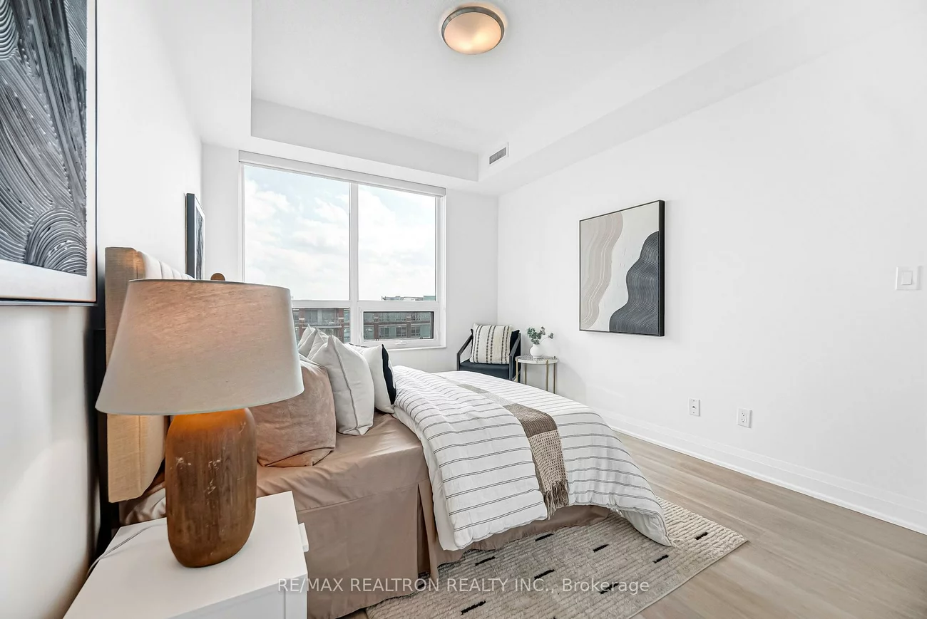 398, Hwy 7, Doncrest, Richmond Hill