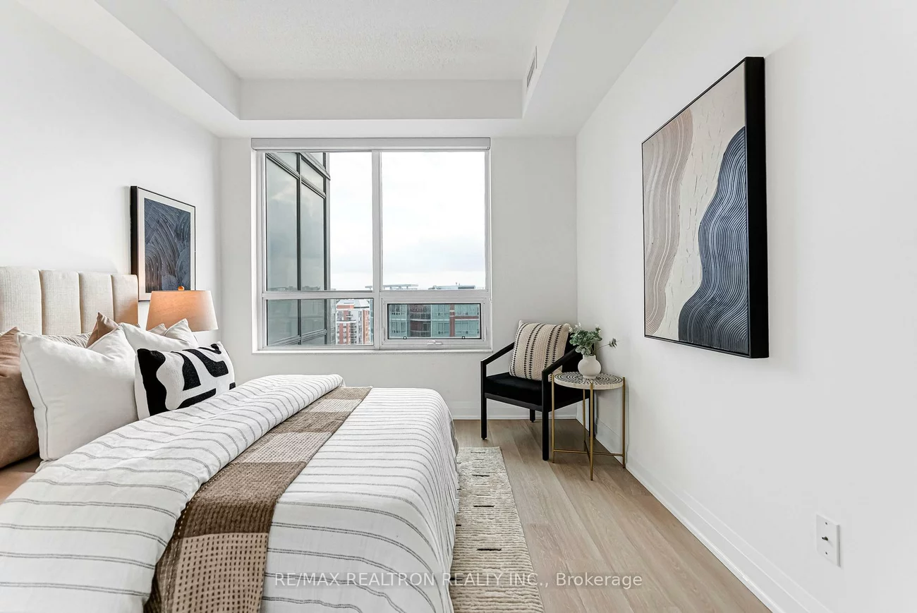 398, Hwy 7, Doncrest, Richmond Hill