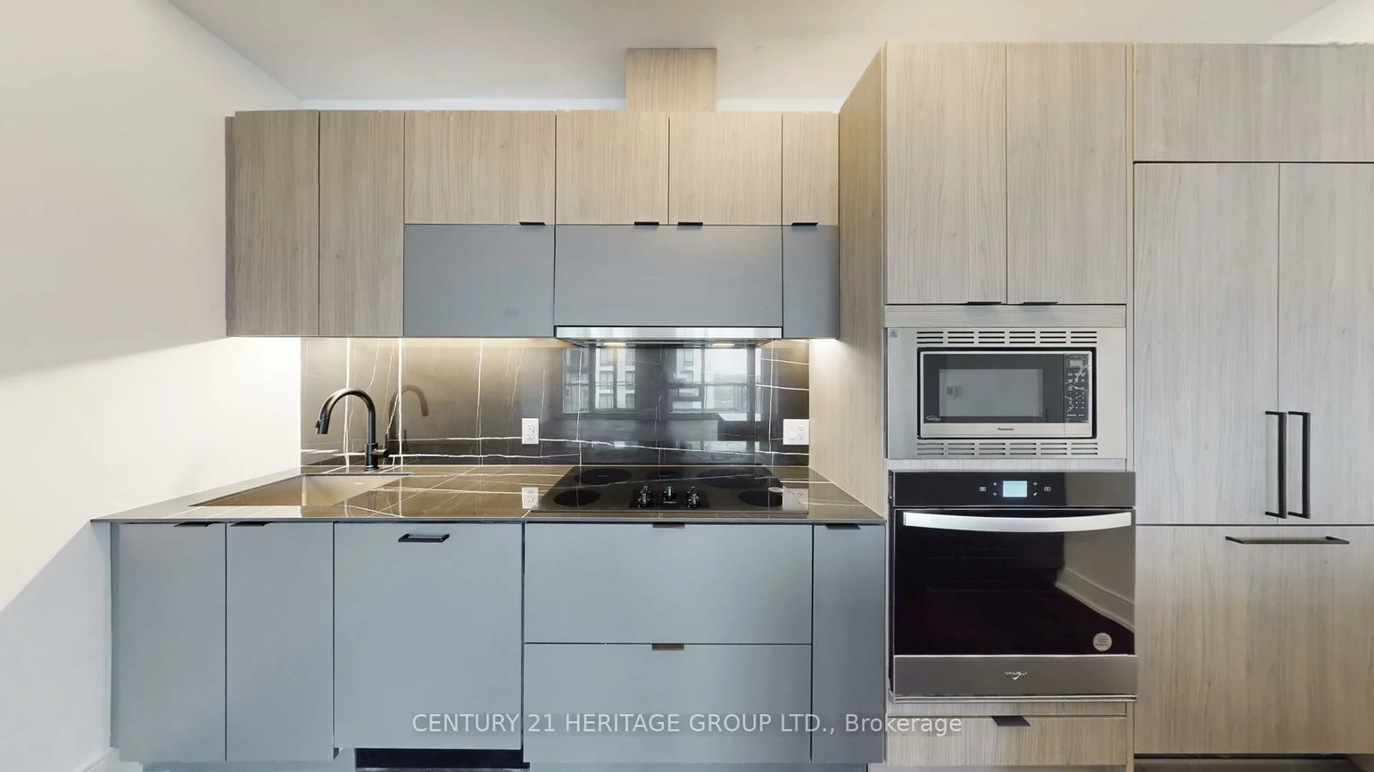 8888, Yonge, South Richvale, Richmond Hill