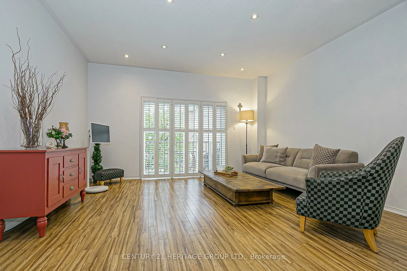 23, Observatory, Observatory, Richmond Hill