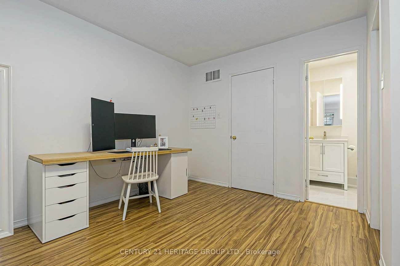 23, Observatory, Observatory, Richmond Hill