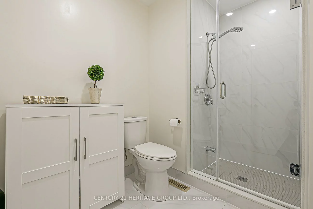 23, Observatory, Observatory, Richmond Hill