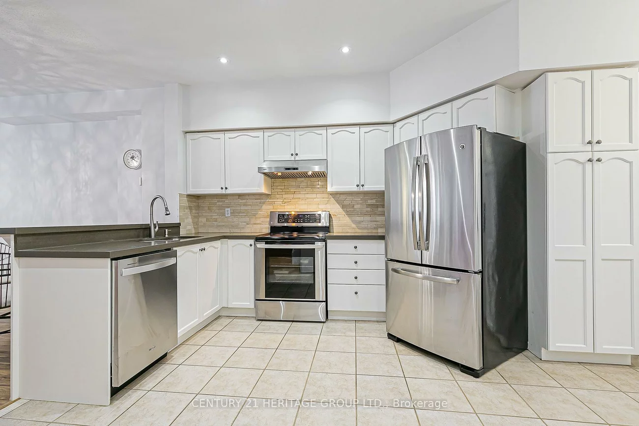 23, Observatory, Observatory, Richmond Hill