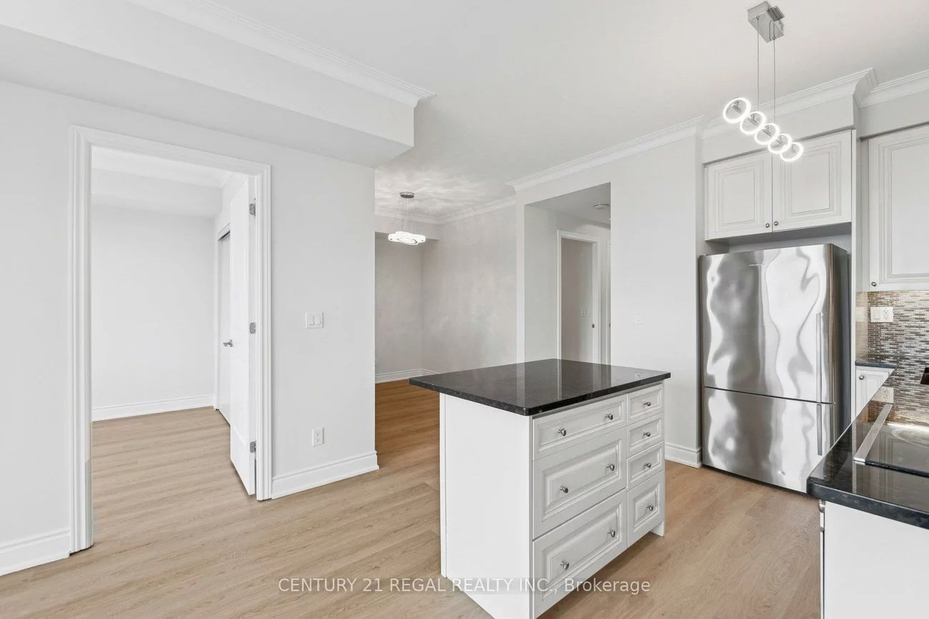 9090, Yonge, South Richvale, Richmond Hill