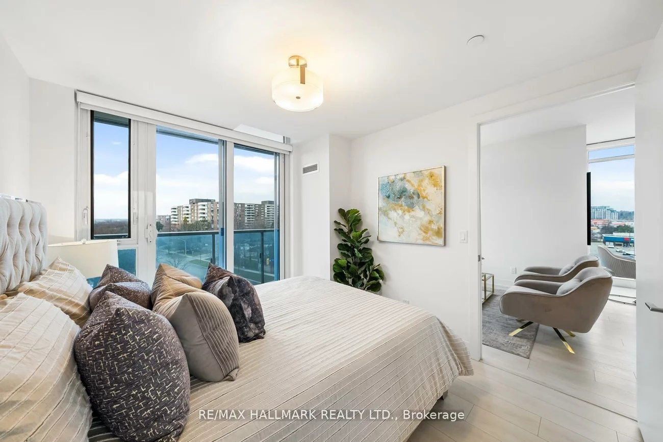 9471, Yonge, Observatory, Richmond Hill