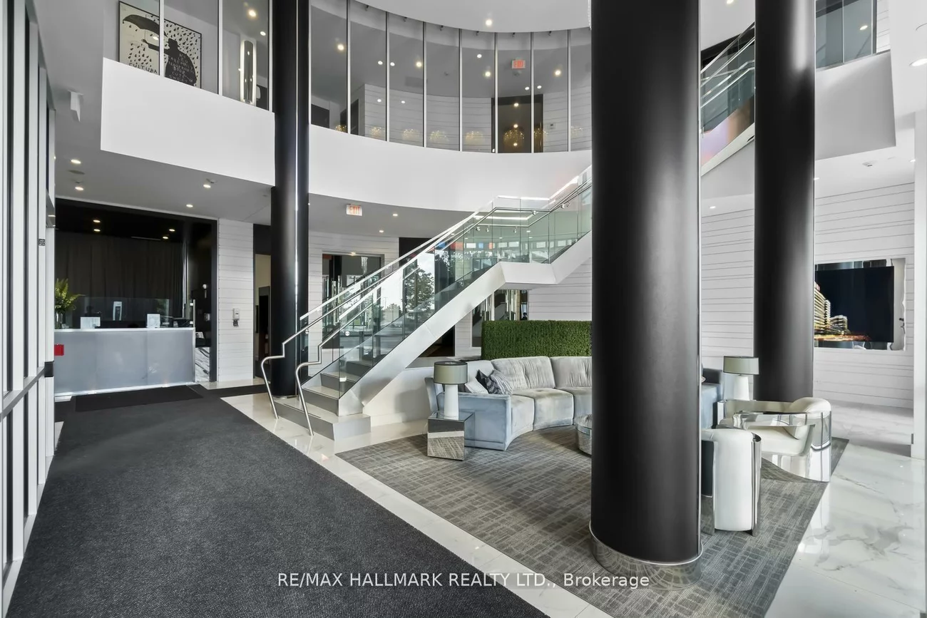 9471, Yonge, Observatory, Richmond Hill