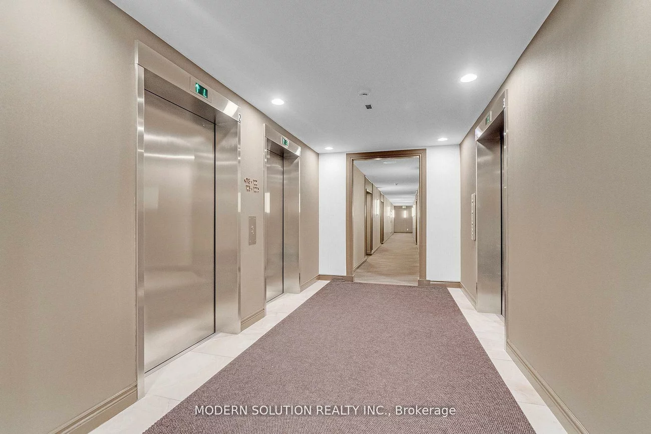 32, Clarissa, Harding, Richmond Hill