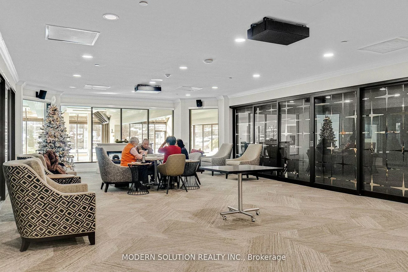 32, Clarissa, Harding, Richmond Hill