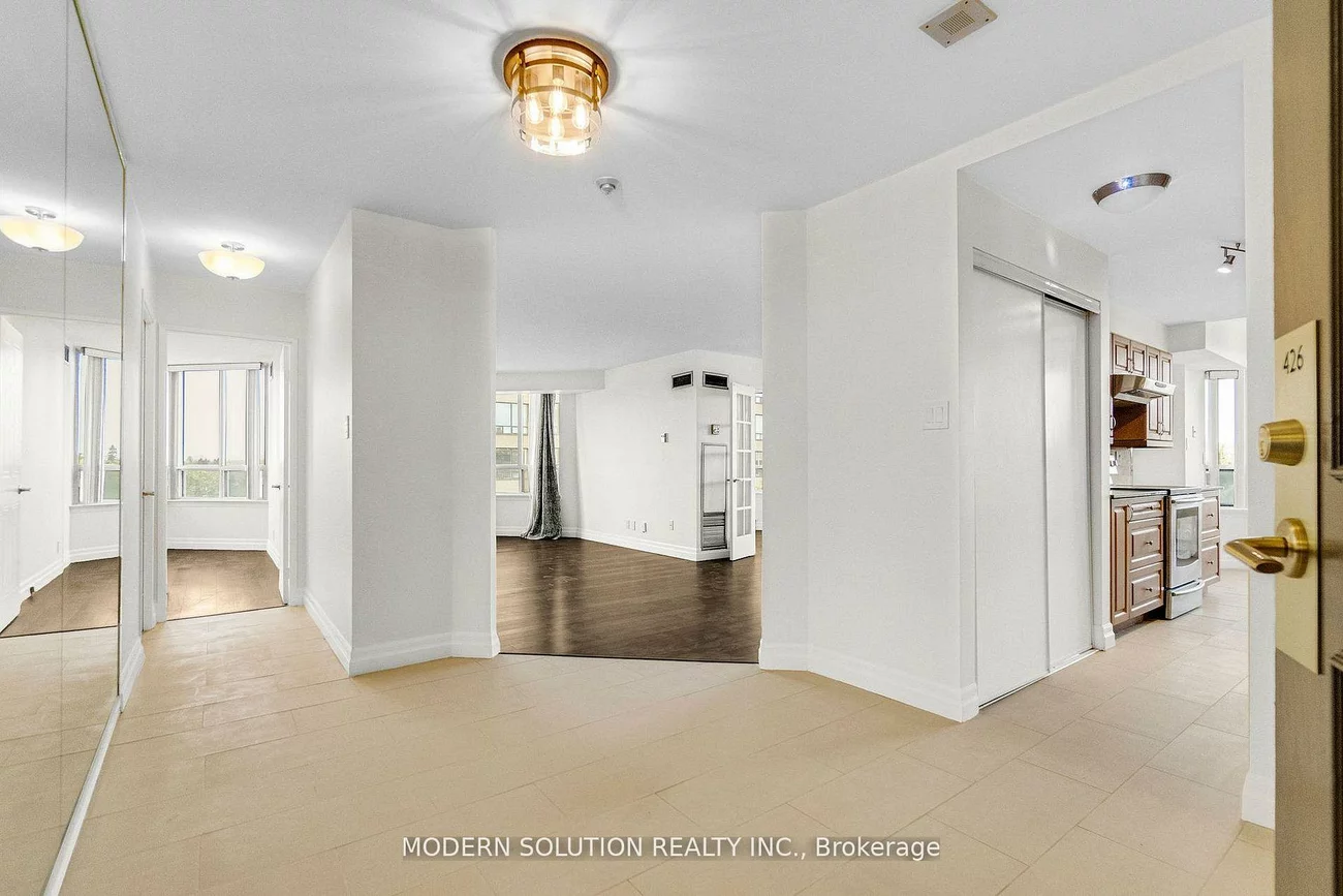 32, Clarissa, Harding, Richmond Hill