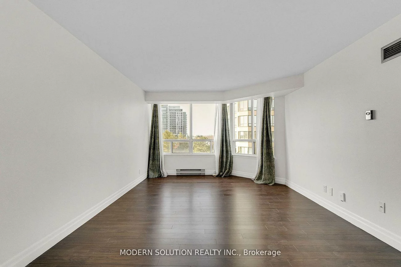 32, Clarissa, Harding, Richmond Hill