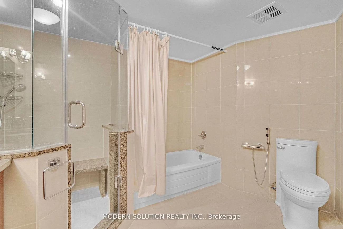 32, Clarissa, Harding, Richmond Hill