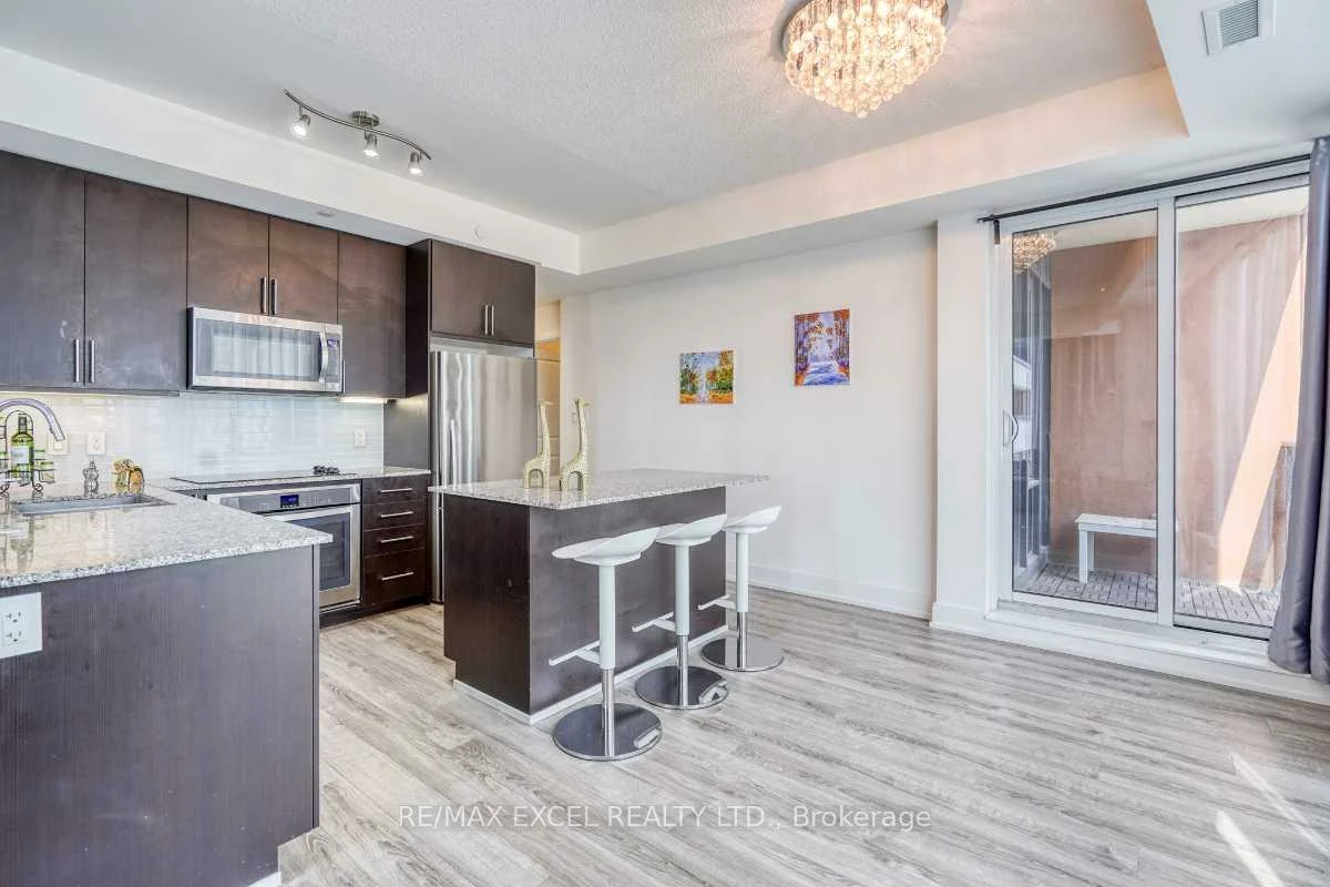 9608, Yonge, North Richvale, Richmond Hill