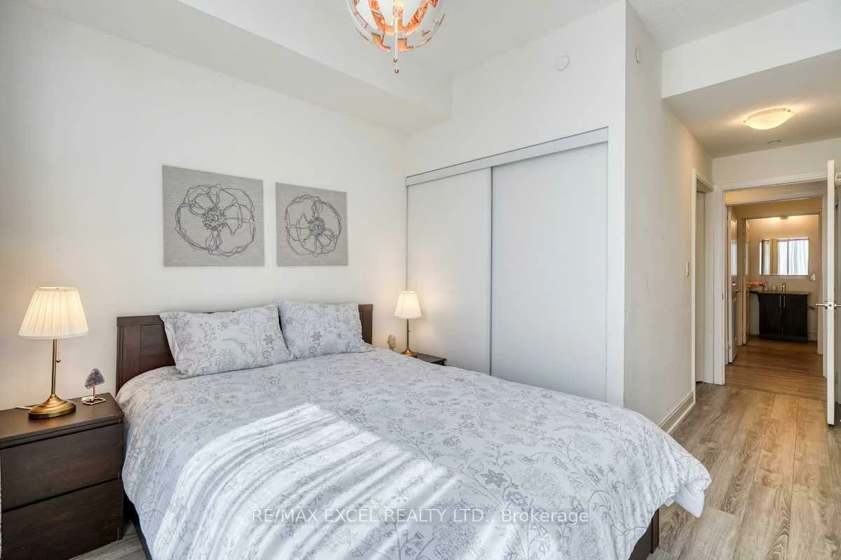 9608, Yonge, North Richvale, Richmond Hill