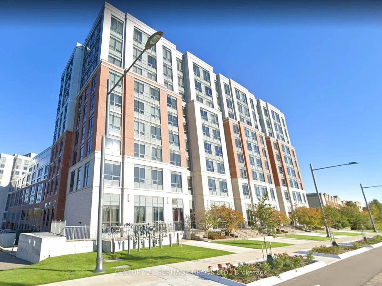 11211, Yonge, Devonsleigh, Richmond Hill