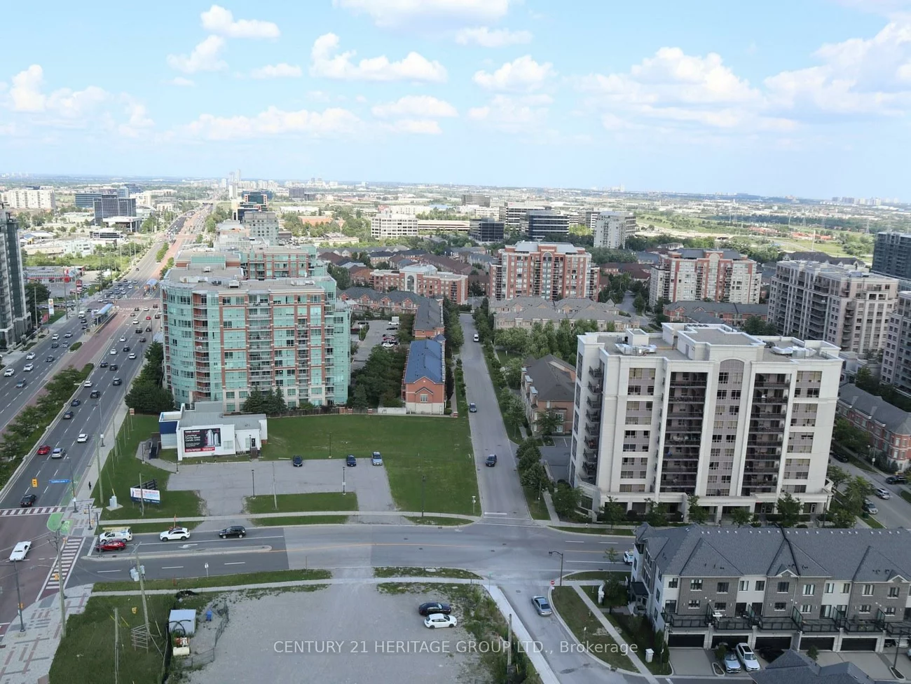 11211, Yonge, Devonsleigh, Richmond Hill