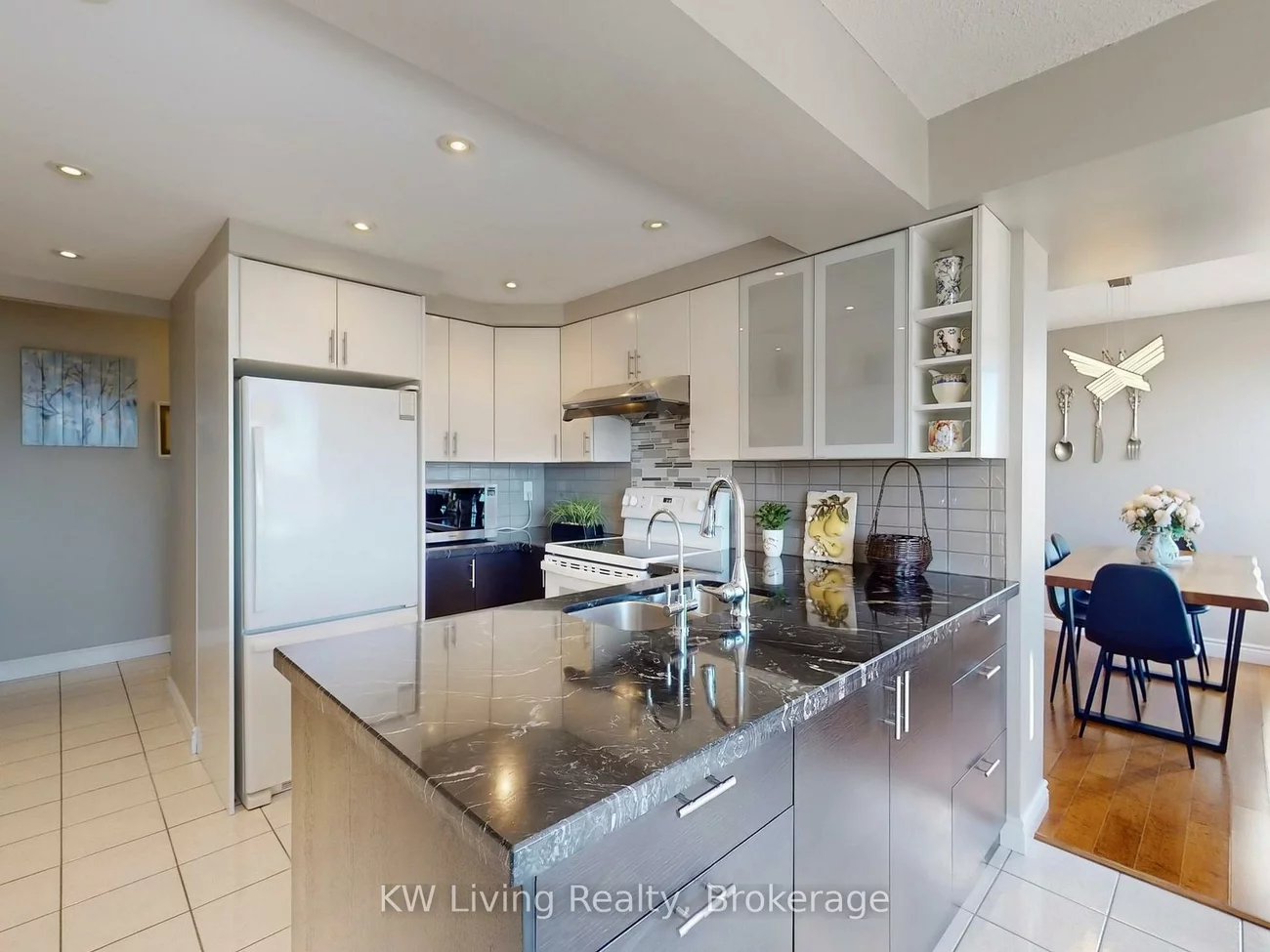 309, Major Mackenzie, Harding, Richmond Hill