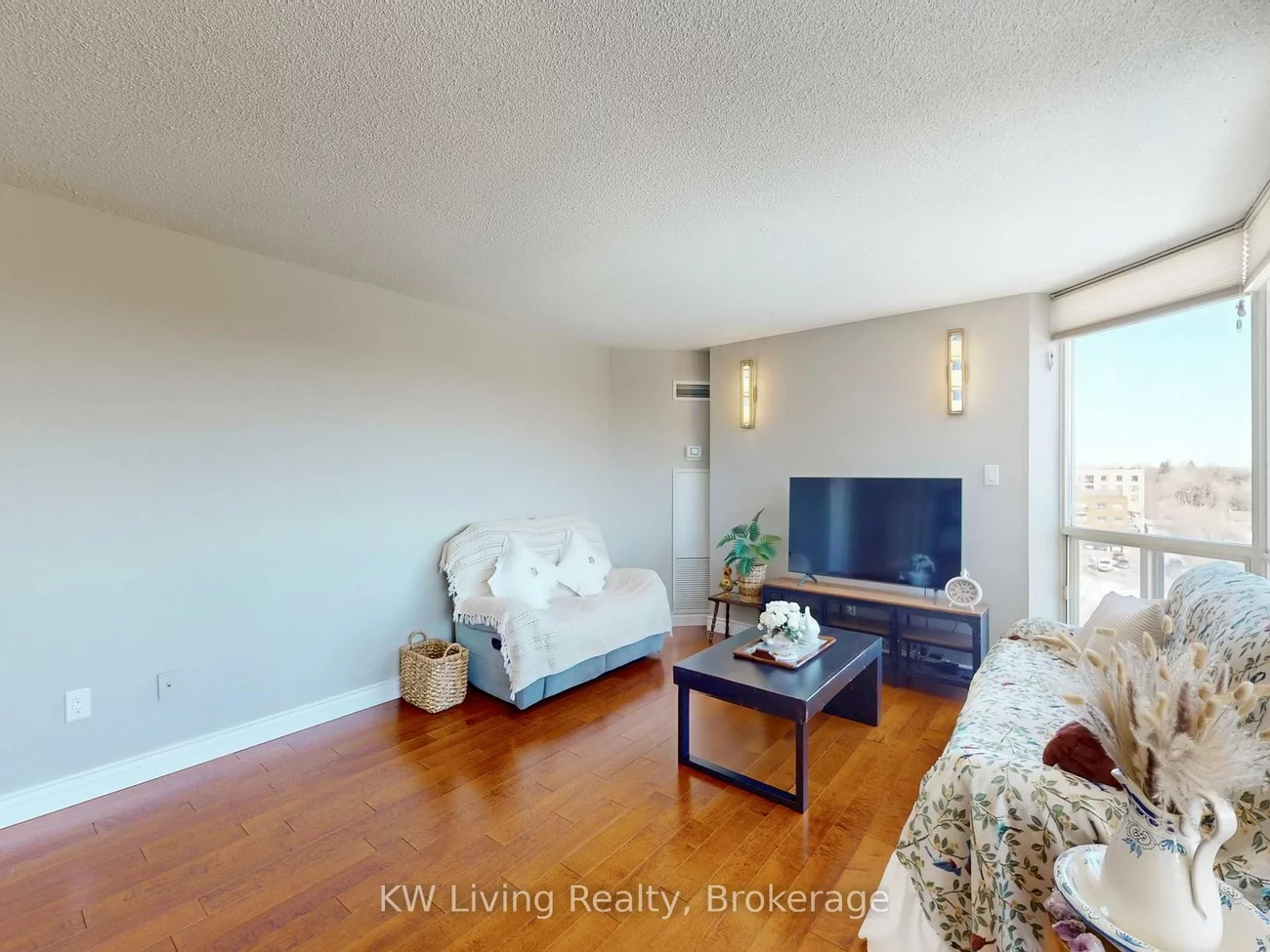 309, Major Mackenzie, Harding, Richmond Hill