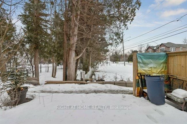 125, Hall, Mill Pond, Richmond Hill