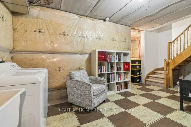 125, Hall, Mill Pond, Richmond Hill