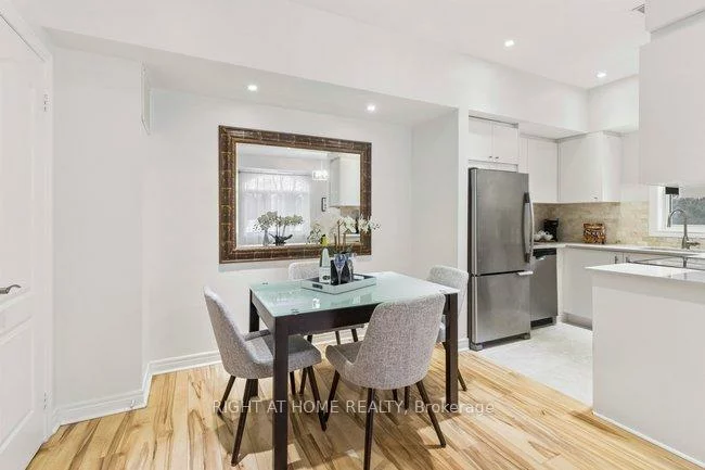 125, Hall, Mill Pond, Richmond Hill