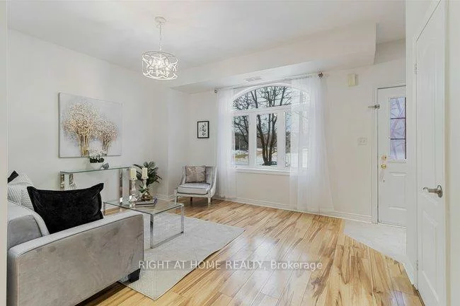 125, Hall, Mill Pond, Richmond Hill