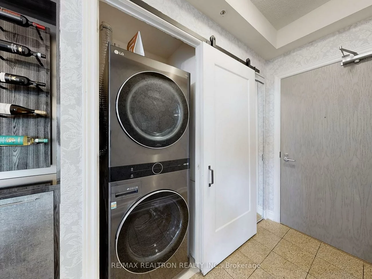 9088, Yonge, South Richvale, Richmond Hill