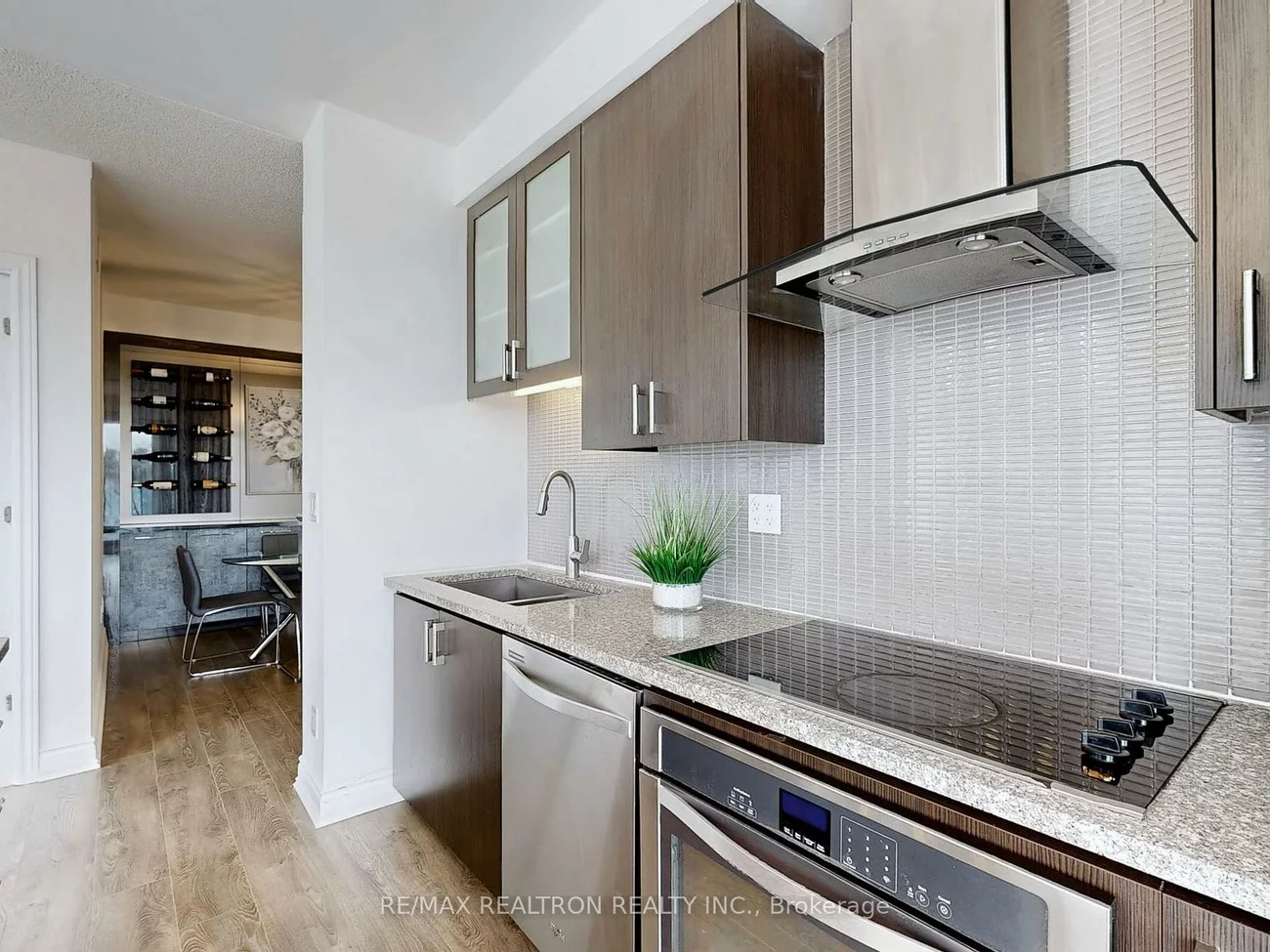 9088, Yonge, South Richvale, Richmond Hill