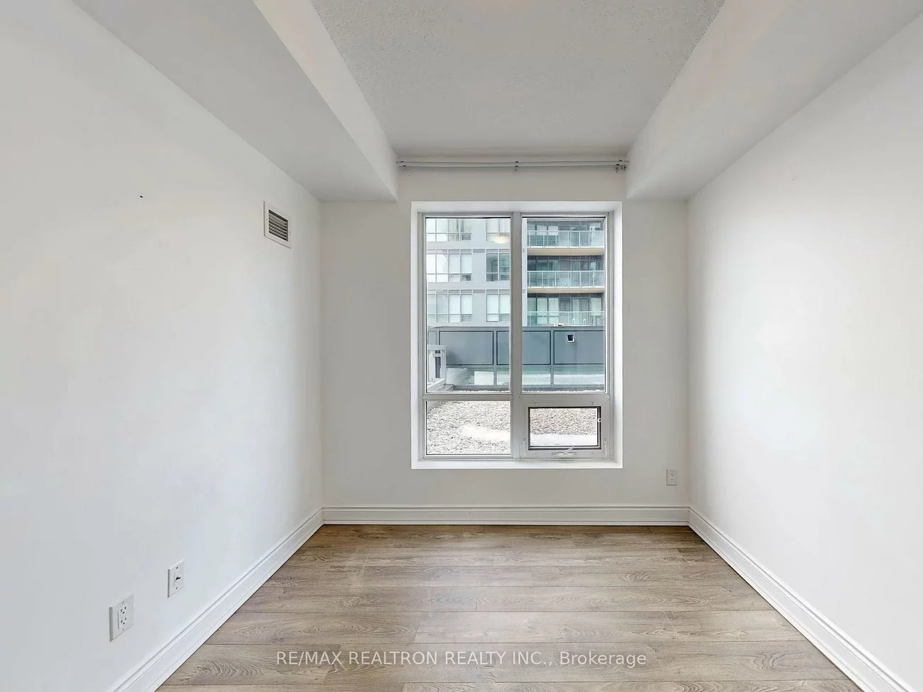 9088, Yonge, South Richvale, Richmond Hill