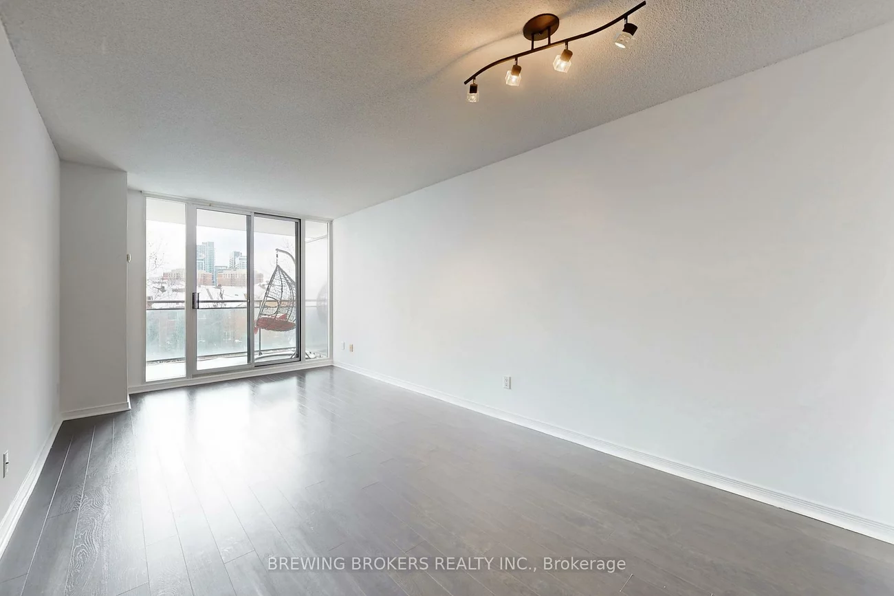 310, Red Maple, Langstaff, Richmond Hill