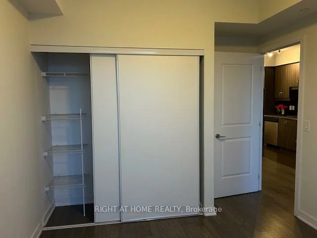 9205, Yonge, Langstaff, Richmond Hill