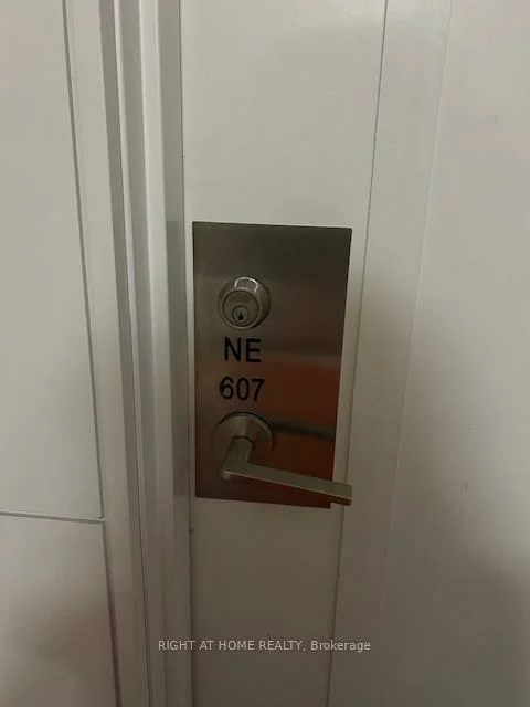 9205, Yonge, Langstaff, Richmond Hill